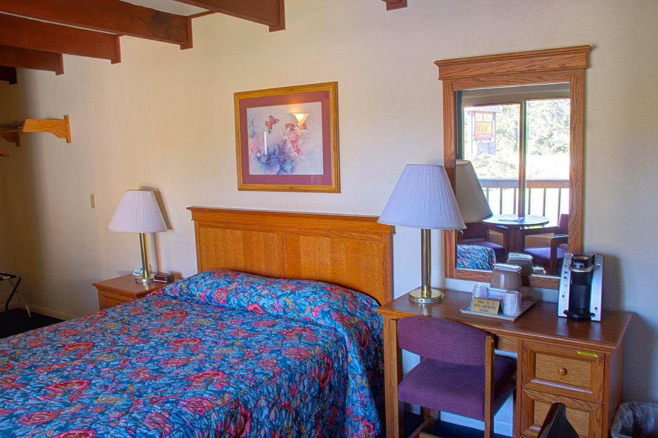 Crescent Beach Motel Crescent City Δωμάτιο φωτογραφία
