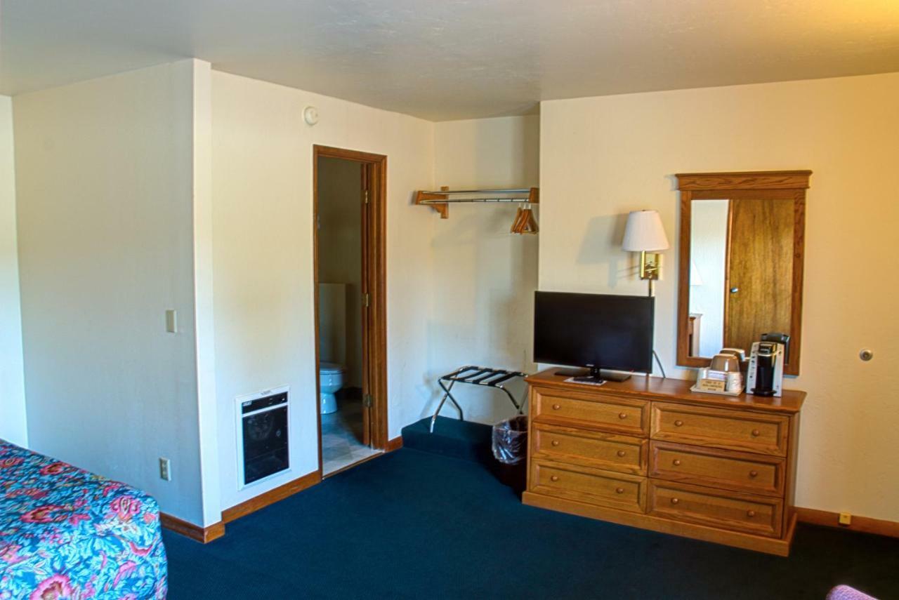 Crescent Beach Motel Crescent City Δωμάτιο φωτογραφία